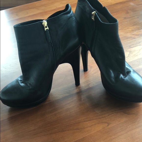 Fendi Shoes - Fendi black leather ankle booties - gorgeousss